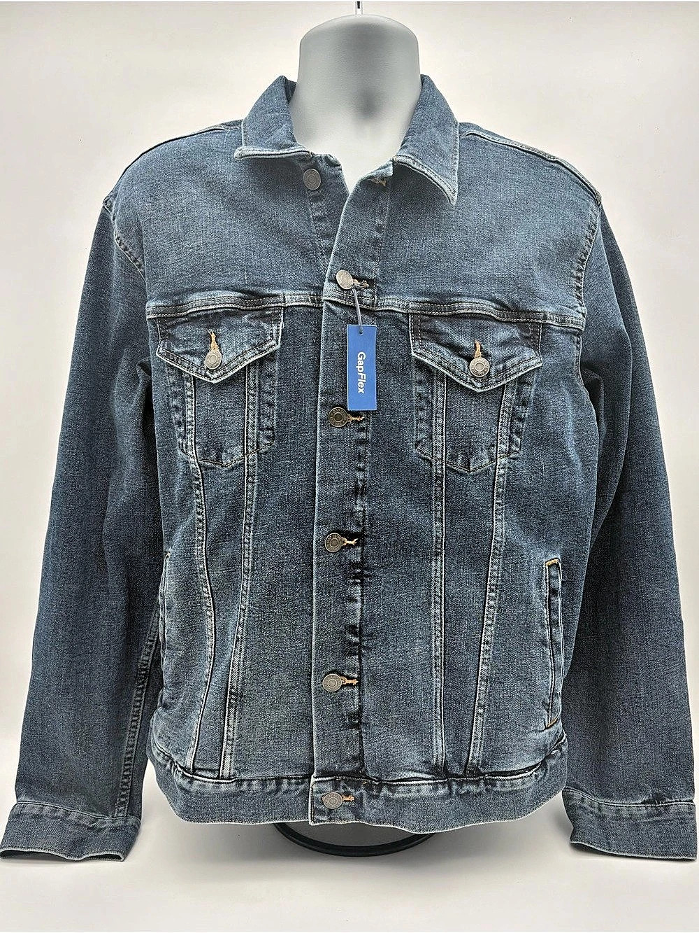 NWT GapFlex Icon Denim Trucker Jacket Men's Size Large Medium Wash